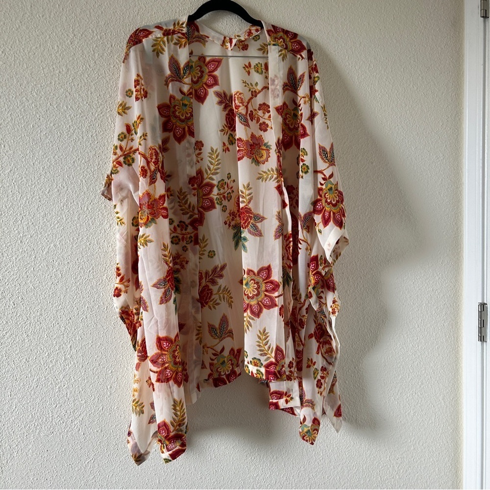 Sheer Kimono Shawl Floral Print Fits up to Large Summer Vacation Cruise Date